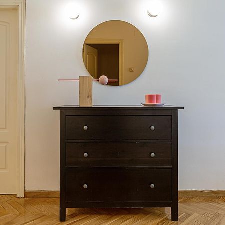 Cute 1 Bedroom Apartment With A Balcony Madryt Zewnętrze zdjęcie