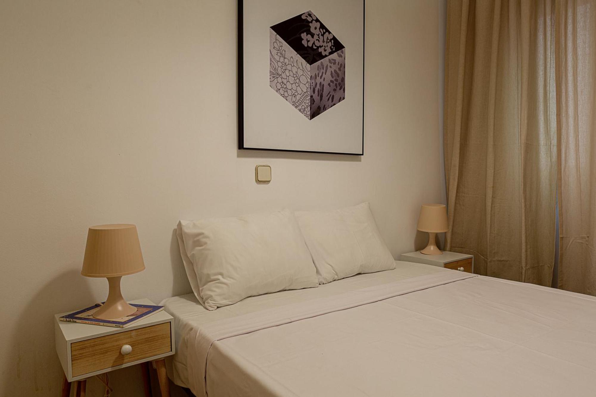 Cute 1 Bedroom Apartment With A Balcony Madryt Zewnętrze zdjęcie